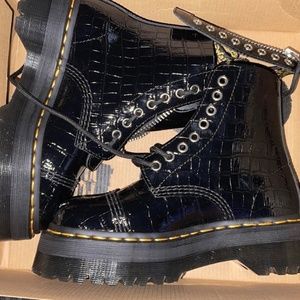 NWT Dr. Martens Sinclair Zip Front Boots US 6